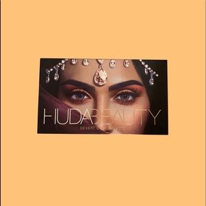 HUDA Beauty Desert Dusk Pallete